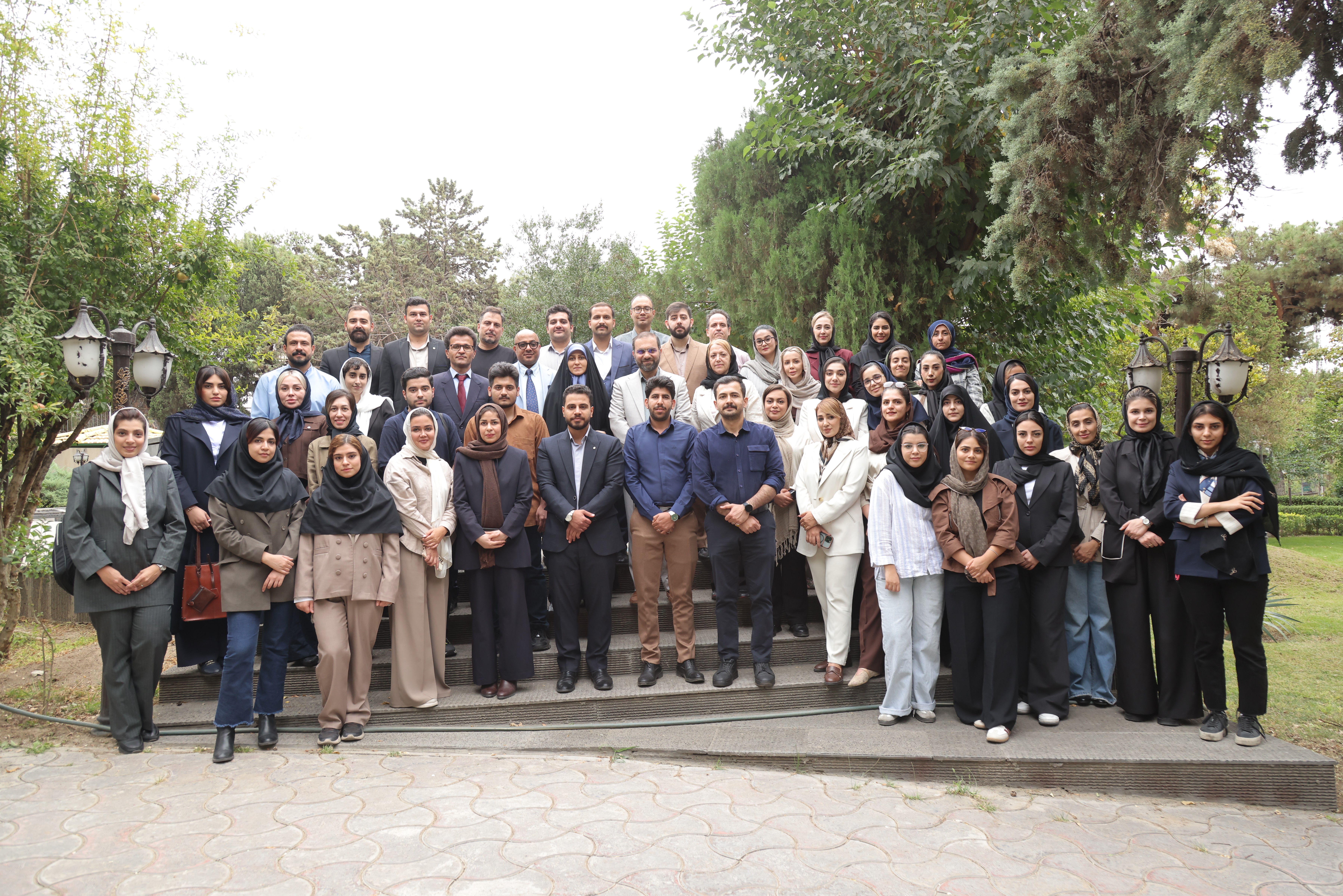 عکس دسته جمعی کارگاه جامع-کانون قراردادنویسان-3